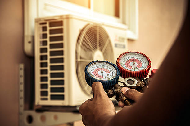 Professional Ac Installation technician working in Zionsville, IN
